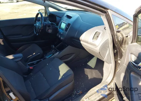 2017 Kia Forte S z USA, uszkodzony, nr VIN 3KPFL4A70HE017615